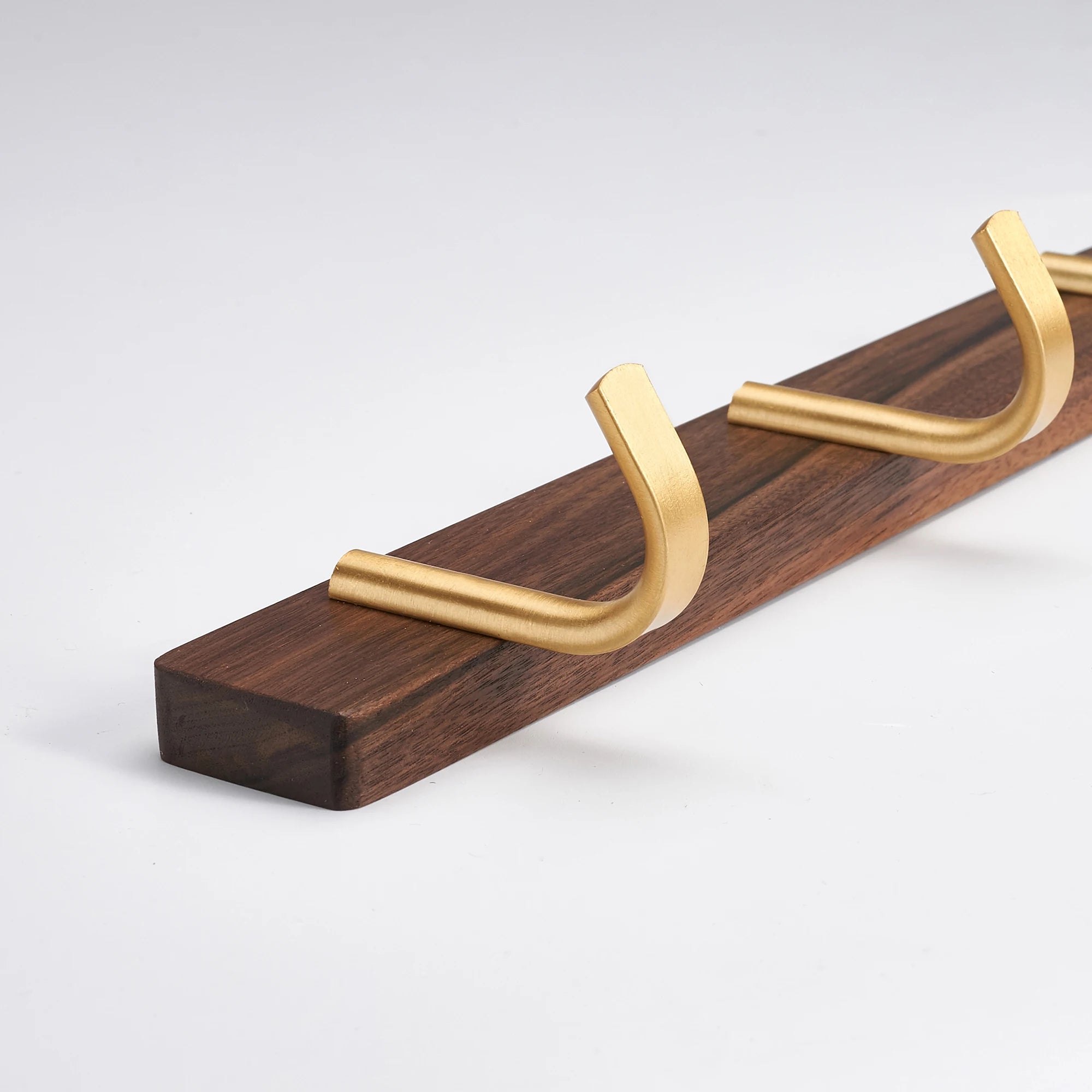 3-Hook Towel Rack Bathroom Towel Holder Wall Hanging Hooks Wooden Wall Clothes Hanger Bathrobe Walnut Metal Wall Coat Hook